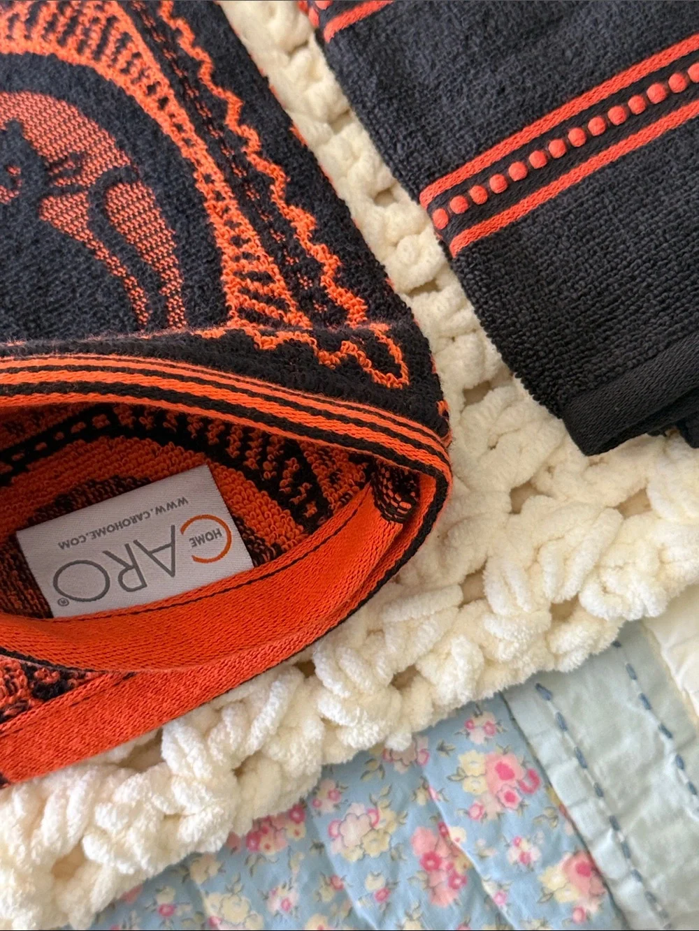 Caro Home cute orange